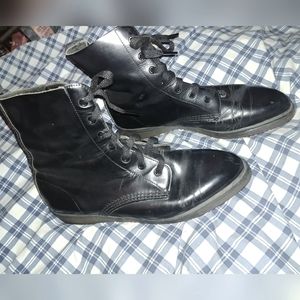 Fake Doc Martens W8